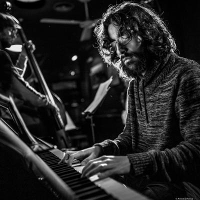 Roger Santacana (2016) in Jimmy Glass Jazz Club. Valencia