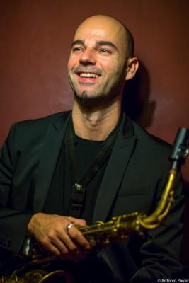 Luís Verde (2015) in Jimmy Glass Jazz Club. Valencia.