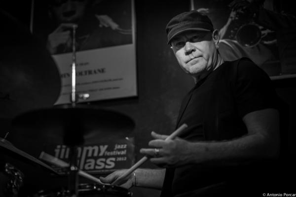 Roberto Gatto (2014) en Jimmy Glass Jazz Club. Valencia