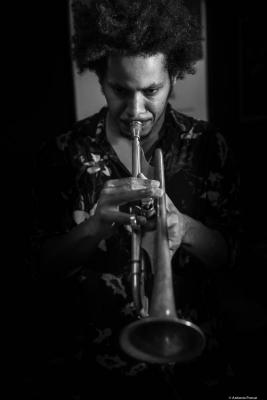 Carlos Sarduy (2020) at Jimmy Glass Jazz Club. Valencia.