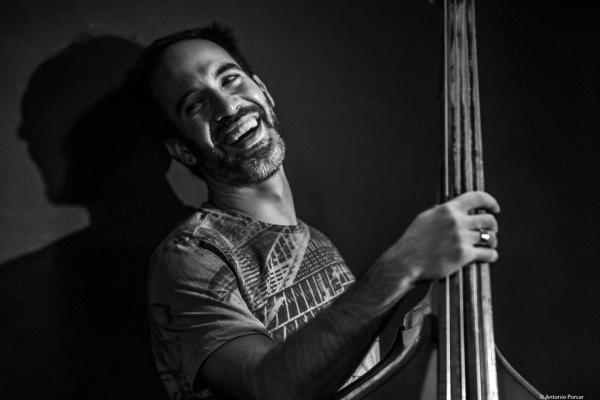 Haggai Cohen-Milo (2018) at Jimmy Glass Jazz Club. Valencia.
