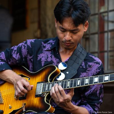 Hanif Abdurrahman Aziz at Castello's Jazz Bar. Certaldo Alto, 2025.