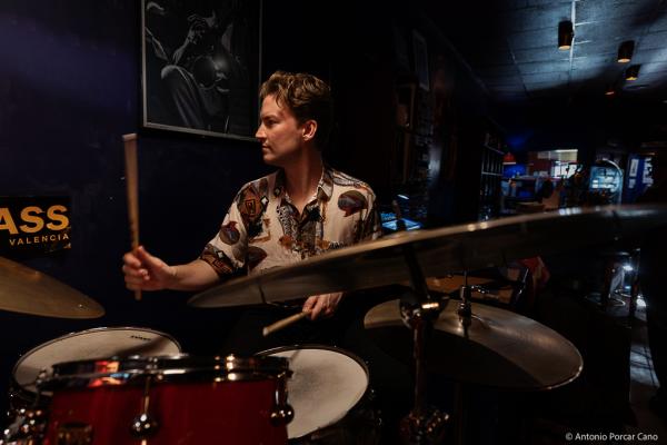 Jonas Backman at Jimmy Glass, 2025.