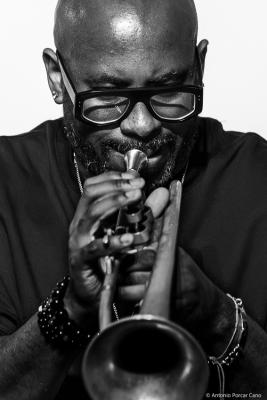 Jorge Vistel at Café Central. Madrid, 2025.