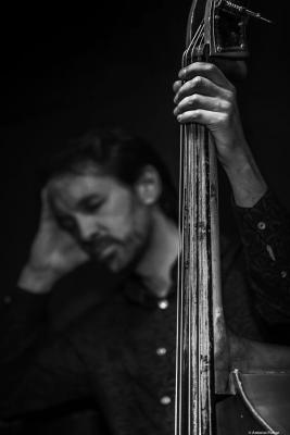 Pablo Martín Caminero (2019) at Jimmy Glass Jazz Club. Valencia