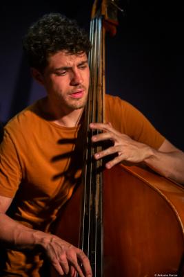 Tom Berkmann (2019) at Jimmy Glass Jazz Club. Valencia.