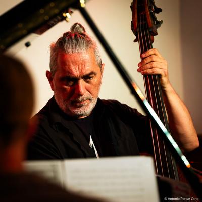 Víctor Merlo at Café Central. Madrid, 2025.