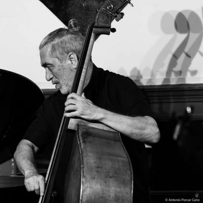 Víctor Merlo at Café Central. Madrid, 2025.