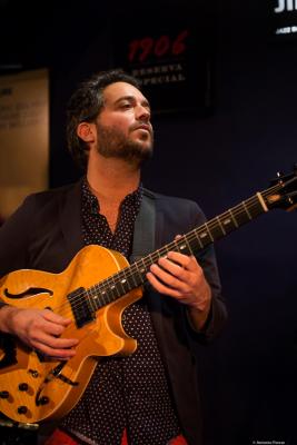 Yotam Silberstein (2018) at Jimmy Glass Jazz Club. Valencia.