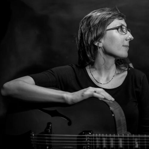 Mary Halvorson (2016) in Jimmy Glass Jazz Club. Valencia.