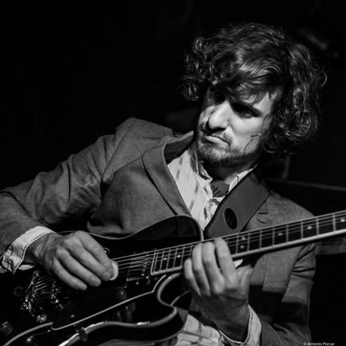 Taulant Mehmeti (2017) at Jimmy Glass Jazz Club. Valencia.
